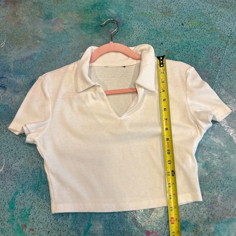 White Collared Crop - Picture 7 of 7